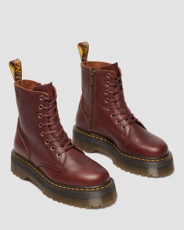 לצפייה במוצר DR. MARTENS JADON PLATFORM BROWN